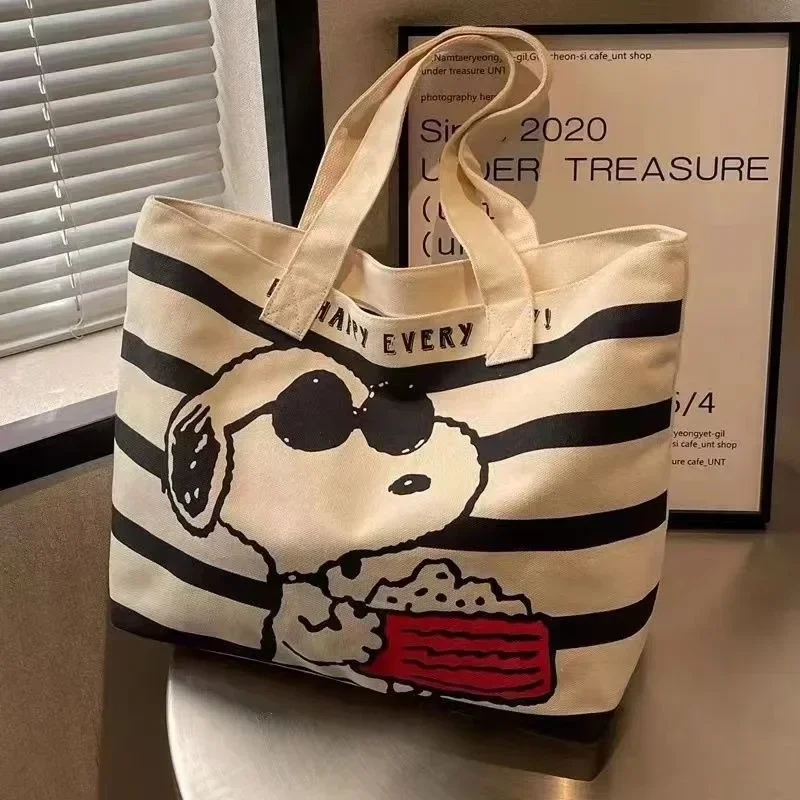 Snoopy Cartoon Large Capacity  - Kids Education School recensie en prijs